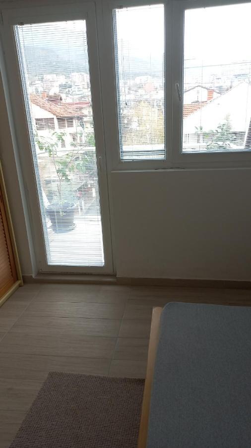Sunny Apartment Скопье Экстерьер фото